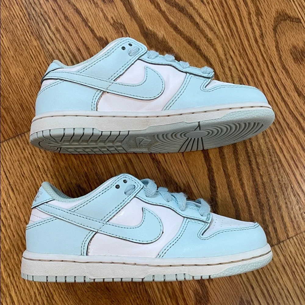 Kid’s Nike Dunk Low White/Glacier Blue Sneakers/Shoes. Size 12C.